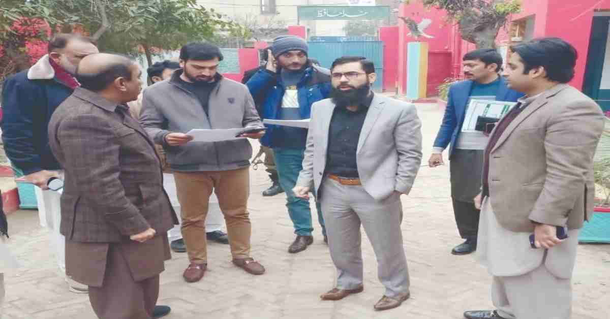 DC Sahiwal in Chichawatni Schools