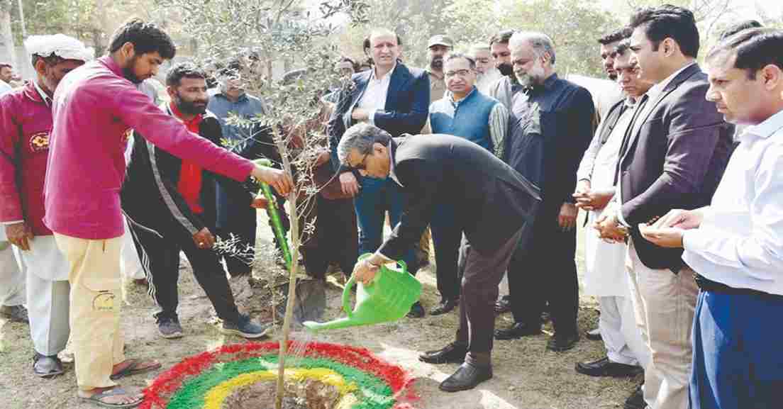 Commissioner Sahiwal at Faridia park Sahiwal