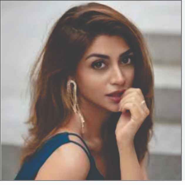Actress Zoya Nasir